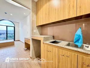 cho thuê phòng trọ dạng studio ban công gần ngã tư bảy hiền_đh văn hiến_lý thường kiệt q.tân bình