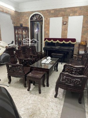 siêu hiếm ngã tư sở - đống đa. 80m2, 5m mặt tiền. ô tô vào tận cửa. zá 19.8 đồng