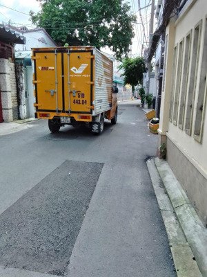 nhà mới hẻm xe hơi, tận cửa, lê quang đinh phường :07 ,bt, sân trước, rộng thoáng, mát