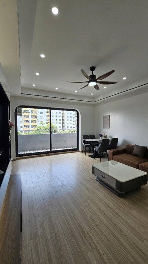 bán căn hộ chung cư nam đô 100m2, 3 ngủ, 2 vệ sinh, 2 ban công, full nội thất cao cấp, sdcc.