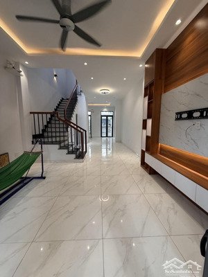 bán gấp nhà 3 tầng, hoàn công đủ, 2 mặt hẻm ô tto 8m, 4,3x16m, trường thọ, nhỉnh 7 tỷ