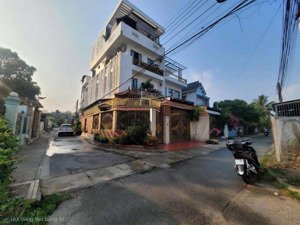 chính chủ cần bán nhà chánh nghĩa - tt thủ dầu một. giá: 4 tỷ 5 (còn tl)