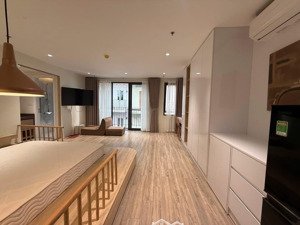 cho thuê studio có ban công gần etown cộng hoà lăng cha cả nhà ga t3, quận tân bình