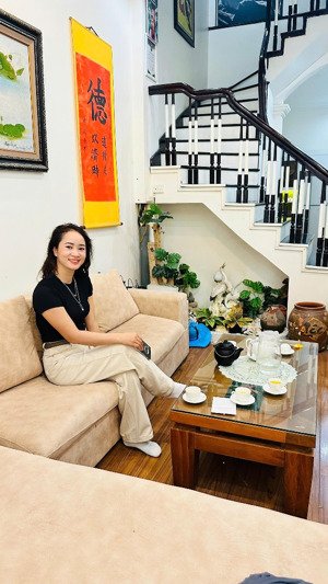 nhà 5 tầng mặt ngõ 28 xuân la ô tô vf3 đỗ cửa vài bước ra hồ tây- ngõ thông lạc long quân