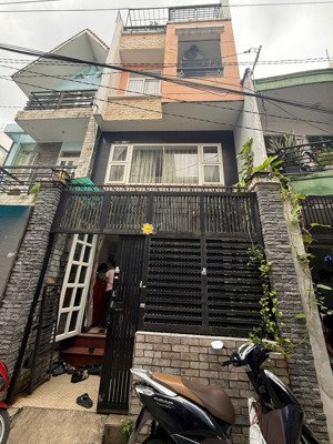 cách mt đường tân sơn nhì 2 căn - trệt, lửng, 2 lầu, 5pn - chỉ 7.2 tỷ