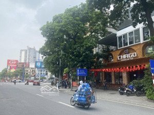 tòa building mặt phố nguyễn chí thanh ! mới đẹp, pccc, dt 250tr/t, 8 nổi, 1 hầm, vỉa hè 6m, 165m2