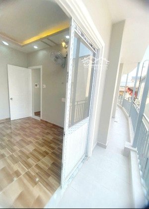 bán nhà 3 tầng 7 phòng ngủ vừa ở vừa cho thuê