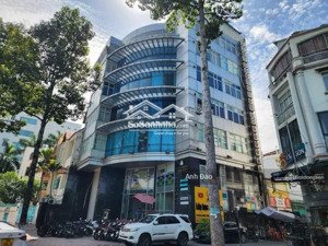 cho thuê nhà mới góc 2 mt võ oanh nguyễn gia trí phường 25, quận bình thạnh.