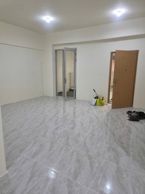 cần cho thuê căn hộ văn phòng 108m2 giá 30tr