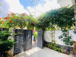 quận 2- bán nhà phố liền kề saigon mystery villas full nội thất, chủ nhà ở giữ gìn đẹp như mới