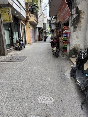 dương văn bé hai bà trưng 33m2 7tỷ vị trí trung tâm hai bà trưng, vài bước ra phố lớ