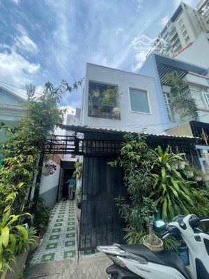 căn duy nhất linh đông 1t 1l đường xe hơi trước nhà