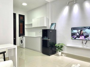 1 phòng ngủ, nội thất đầy đủ, gần sát trung tâm q1 chỉ 5 phút đi xe