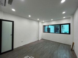 cho thuê văn phòng mỗ lao. diện tích 20 m2, phù hợp làm văn phòng đại diện giá chỉ 4 trt/tháng