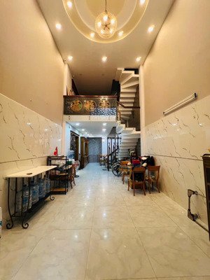 hot! khu đồng bộ 4 lầu nguyễn du p7 ngay chợ gv, 4x15m=60m2 chỉ hơn 10 tỷ tl