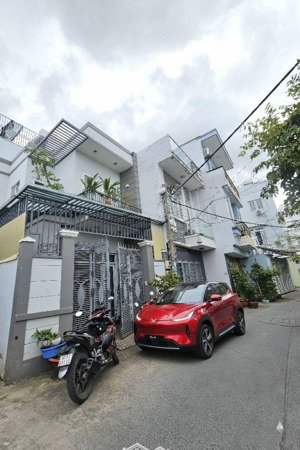 cạnh nguyễn thị thập q7- nhà chính chủ hẻm 4m ôtô tới cửa -btct 5*10- chỉ 5t1 thương lượng