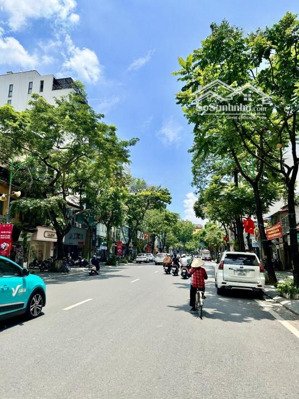 bán nhà mặt phố bà triệu - view hồ hoàn kiếm - vị trí kim cương trung tâm hà nội