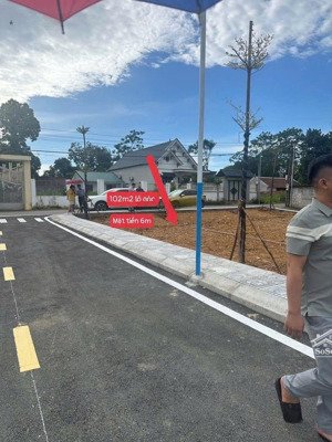 bán mảnh đất 100m2 full thổ, giá 2 tỷ 8 tại hòa lạc
