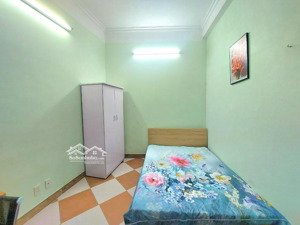 cho thuê nhà trọ 1pn + 1wc tại ngõ 205 xuân đỉnh, 2,4 triệu, 20m2, giá cực chất gần công viên