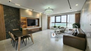 bán căn hộ green valley diện tích 130m2 căn góc ô xe hơi giá 10,5 tỷ thương lượng. lh: 