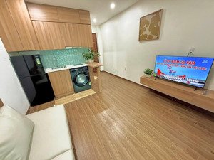 bán tòa chdv lô góc nguyễn văn huyên, ô tô vào, cách phố 50m, nhà xây mới 7 tầng 15pkk, 79m2*8t tm