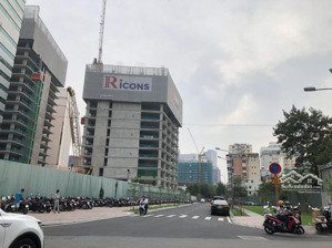 quỹ đất lớn trung tâm hành chính tp. diện tích 14.3x32m. trệt lầu. hđt 120tr/1th. giá chỉ 118 tỷ