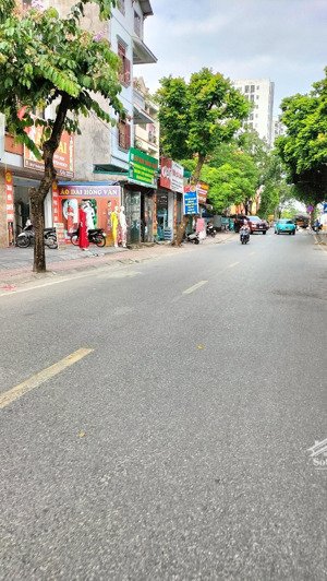 phố sài đồng-6 tầng ,nhà cạnh phố - nhà mới -5pn đủ công năng -ở kinh doanh tốt- ngõ ô tô đỗ