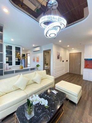 siêu phẩm cụm toà: s1.07. loại căn: 2n2wc góc (64,5m2). hướng: đb & đn. nội thất: full