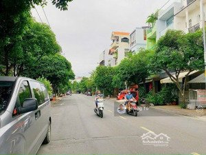 cần tiền nên bán gấp nhà hxh 10m bàu cát tb (4.5*25) c4 giá: 12.5 tỷ thương lượng