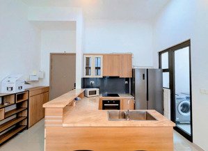 bán căn hộ the view, 3pn, dt 125m, nội thất mới cao cấp. giá 10,5 tỷ. lh thảo