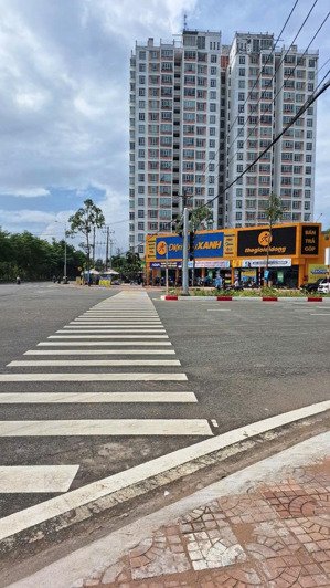 cho thuê diện tích 02 sàn 1.500 m2 làm văn phòng/tttm tại chung cư tây nguyên plaza cần thơ.