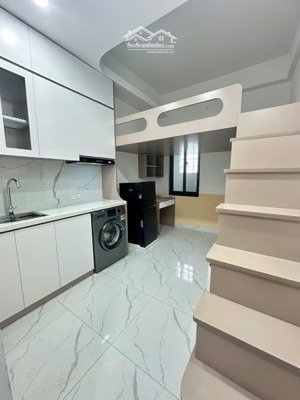 cho thuê gấp 1 phòng gác xép full đồ tại quan hoa, giờ giấc tự do, gần chợ, nhiều tiện ích