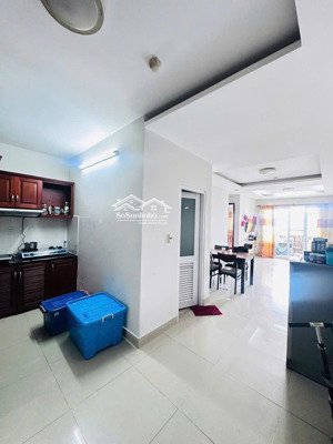 chung cư đường 3/2, p10, q10: 75m2, 2p ngủ, full nt, 13triệu