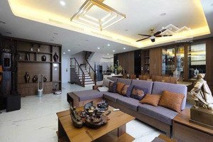 penhouse metropolis - 500m2 - 5pn - bể bơi trong nhà view hồ tây - full đồ - giá cực kỳ ưu đãi
