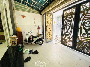 nhà siêu đẹp 4lầu btct sàn đúc 4,6x16 cách phạm hữu lầu tầm 15m nhỉnh7ty9[106tr/m]