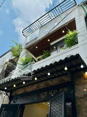 chỉ duy nhất 1 căn bán nhanh đ. võ văn tần, p5, q3 65,7m2 ,2 tỷ 200tr thuê 25 tr/th gần cv tao đàn