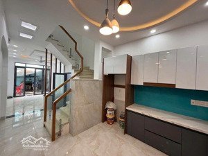 chốt ngay căn nhà đường hoàng kế viêm, tân bình/ dt 45,8m2/ giá 4 tỷ 350tr/ shr/ hẻm oto