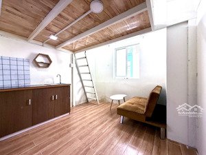 phòng có gác hạt rất dẻ ngay trung tâm quận 1 gần chợ bến thành, ngã 6 phù đổng