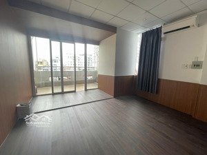 trống sẵn văn phòng 20m² view đẹp giá rẻ ở cư xá nguyễn văn trỗi, phú nhuận, gần cầu công lý