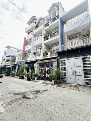 hiếm mặt tiền kinh doanh-sát lê văn quới 3 tầng , 68m2 , 3pn-đường 8m thông-chỉ 7.85 tỉ tl