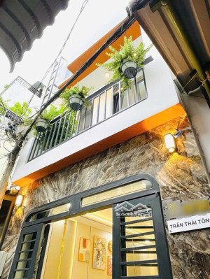 cô yến bán gấp nhà đẹp trần thái tông, p.15, tân bình chỉ 2 tỷ 680, giá 23tr/th, sổ hồng riêng