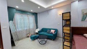 cho thuê căn hộ chung cư mini có thang máy, 40m2, full nội thất, tivi tủ lạnh, bếp từ,.. 5,5 triệu
