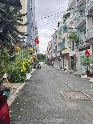 gấp bán - gần 60m2 - 10.xtỷ - hẻm nhựa có lề 6m - phan văn trị - bình thạnh - vuông vức