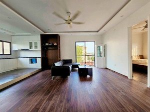 bán căn hộ chung cư - văn cao, liễu giai - ba đình - gần hồ tây - 95m2, 3pn - chào 8,9 tỷ