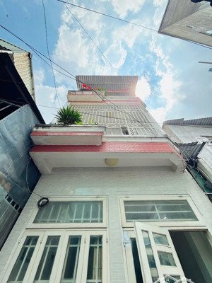 chủ gấp bán giảm 600tr nhà 4 tầng giá chỉ 3 tỷ 9
