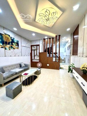 bán nhà bình tân sát lê văn quới - 65m2 - 3tầng - nhỉnh 5 tỷ - kế chợ đầy đủ tiện ích xung quanh