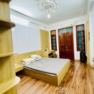 nhà đẹp hàm nghi ở ngay - 38 m2 thang máy - ô tô qua cửa vào nhà - nhỉnh 14 tỷ.