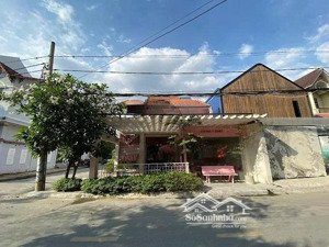 cho thuê nhà 3 mặt tiền ngô quang huy, phường thảo điền, quận 2