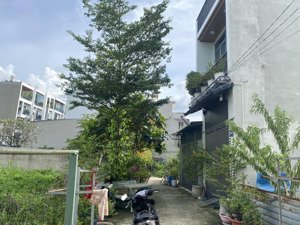 đất huỳnh thị hai, q12 - 3ty570. diện tích (4m x 14m)