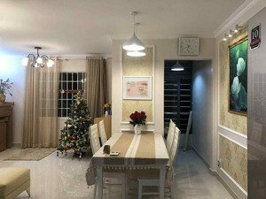 cần bán nhanh căn hộ 100m2, 3pn, 2wc trên đường d5